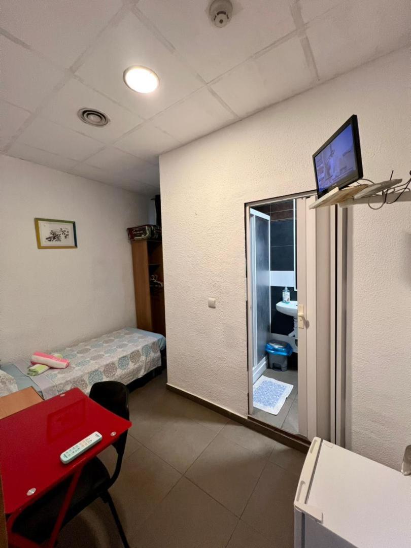 Hostal Milan Alicante Dış mekan fotoğraf
