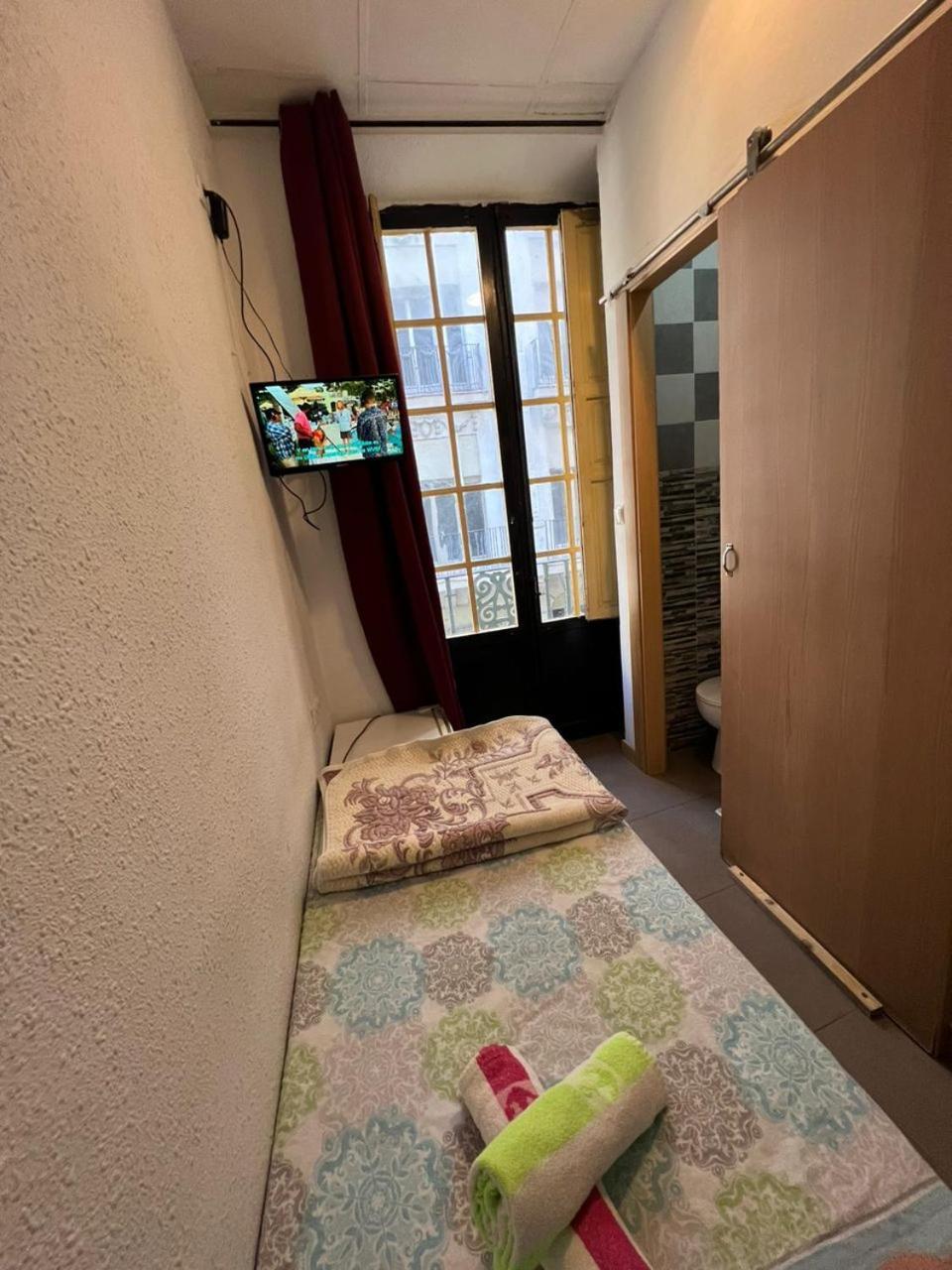 Hostal Milan Alicante Dış mekan fotoğraf