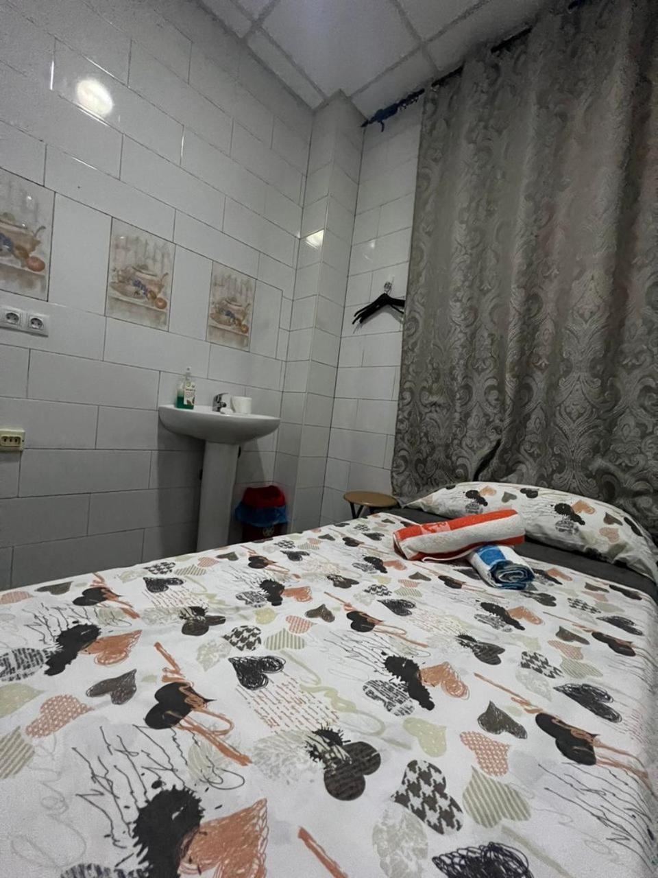 Hostal Milan Alicante Dış mekan fotoğraf